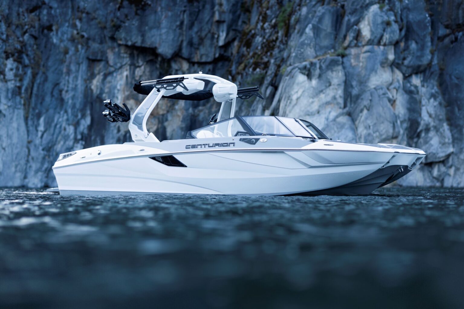 2025 Centurion Fe23 - Stream Yachts 