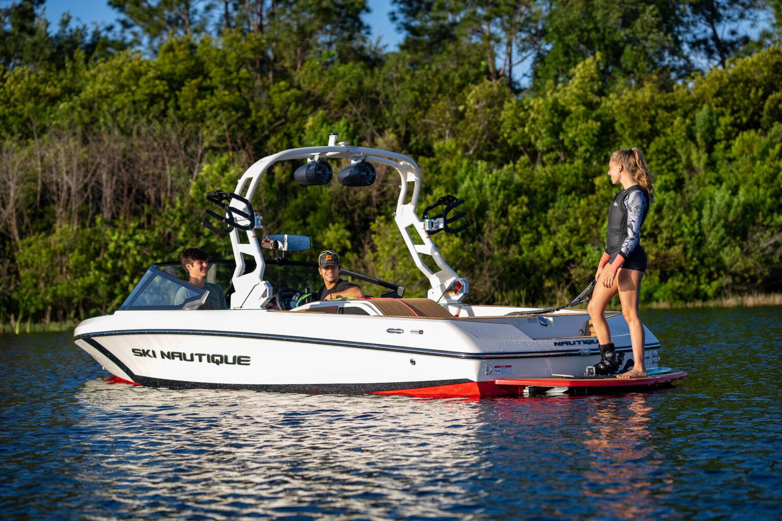 2025 SKI NAUTIQUE 200 - סטרים יאכטות 