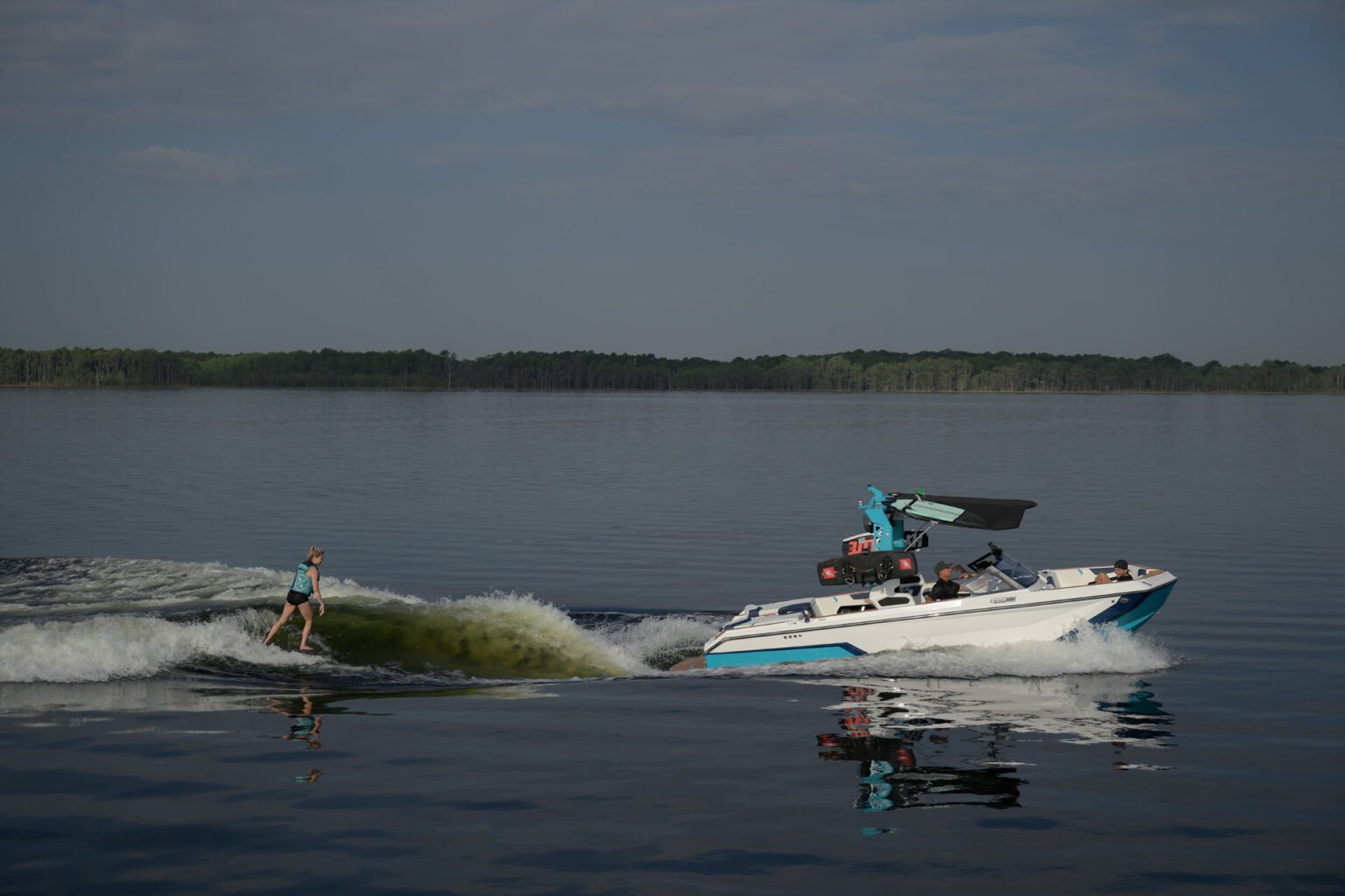 NAUTIQUE GS22 2025 - סטרים יאכטות