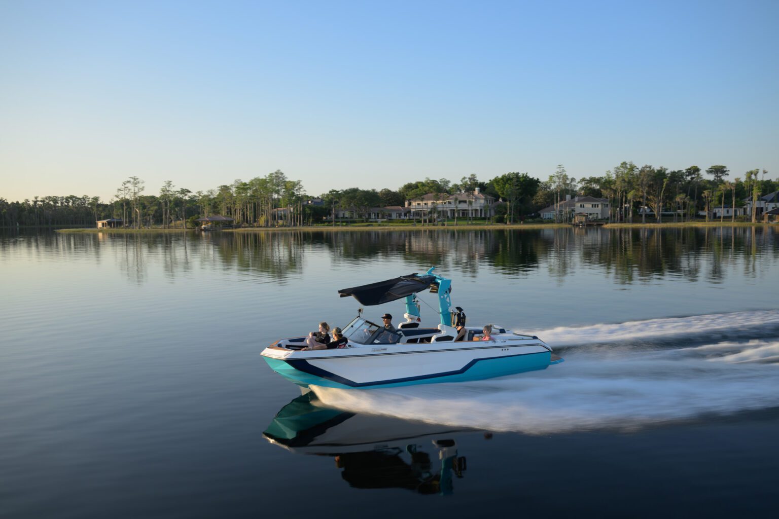 NAUTIQUE GS22 2025 - סטרים יאכטות 