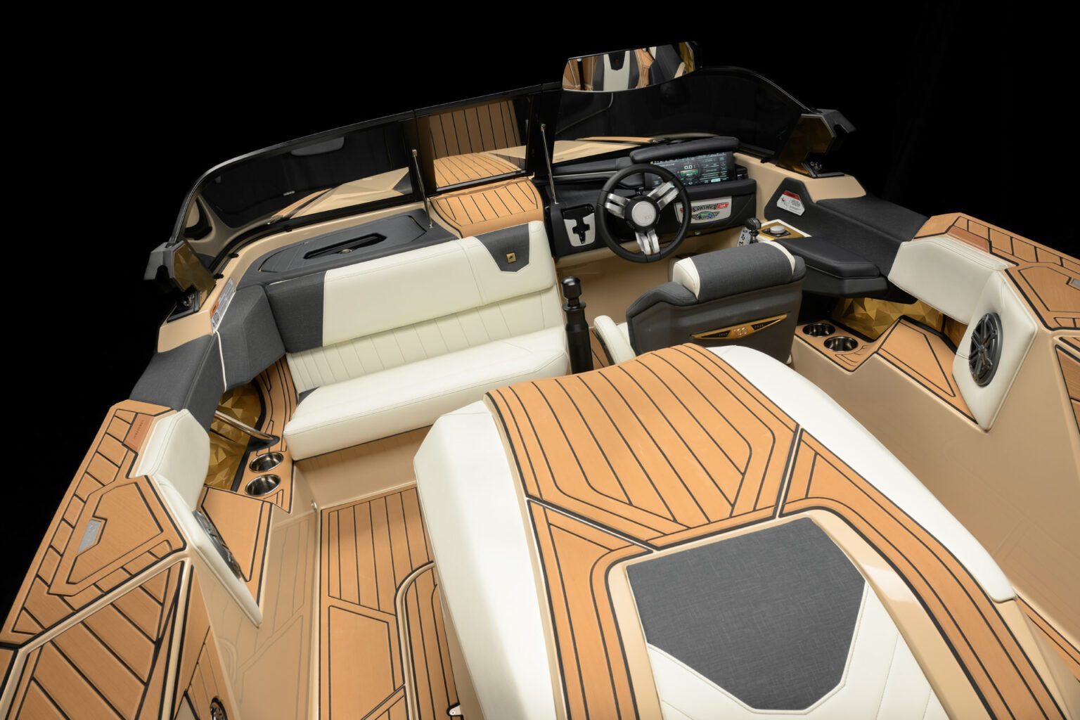 2025 SKI NAUTIQUE - Stream Yachts 