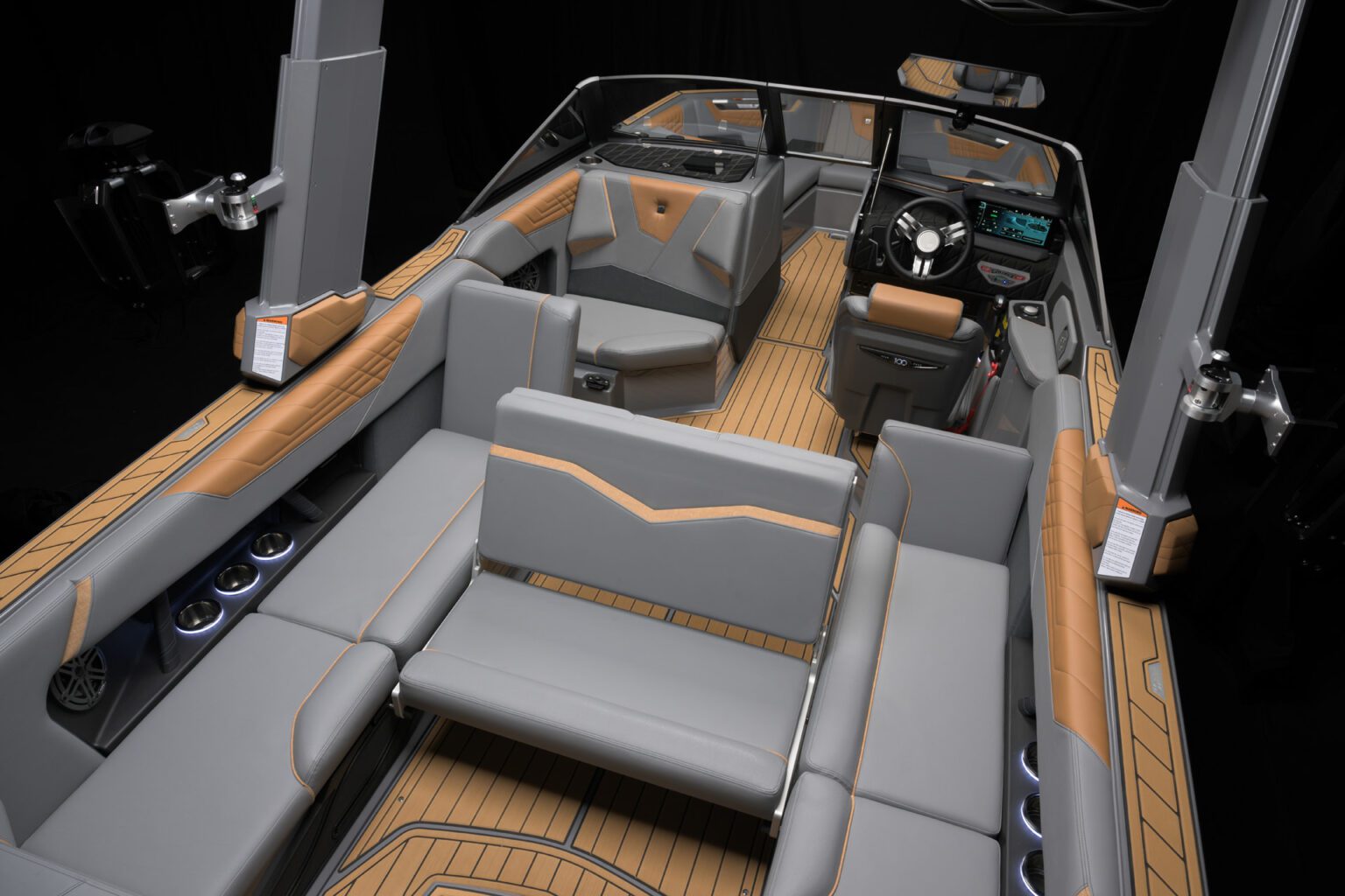 2025 SUPER AIR NAUTIQUE S25 - Stream Yachts 