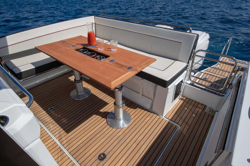 JEANNEAU CAP CAMARAT 9.0 WA SÉRIE2 – NEW - Stream Yachts 