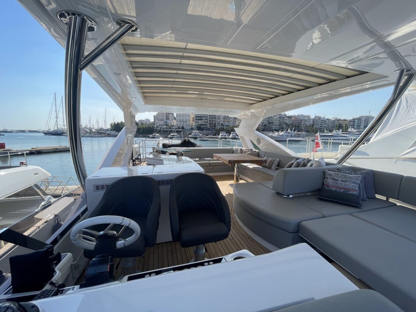 SUNSEEKER 76 YACHT "SKY" 2019 - סטרים יאכטות 