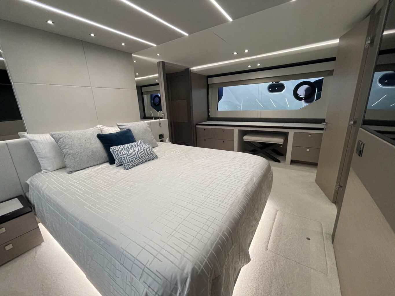 SUNSEEKER 76 YACHT "SKY" 2019 - Stream Yachts 