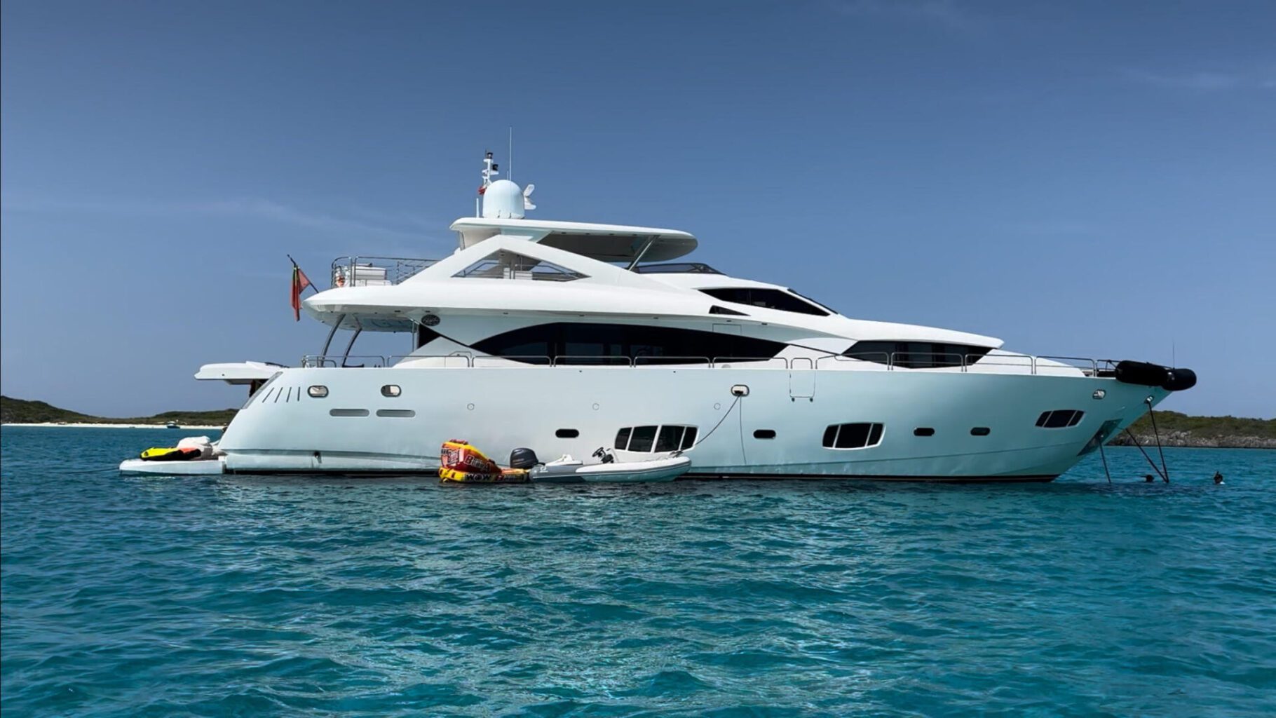 2012 SUNSEEKER 30M - Stream Yachts