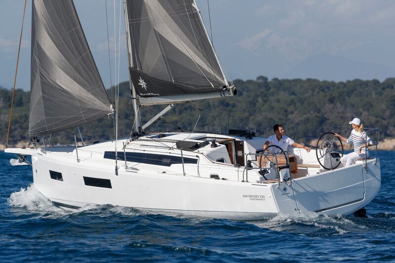 JEANNEAU SUN ODYSSEY 350 - Stream Yachts 