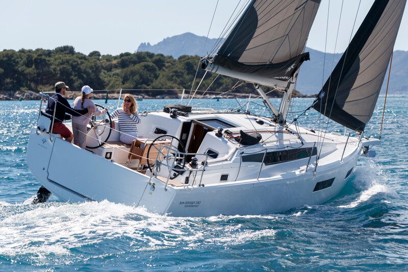 JEANNEAU SUN ODYSSEY 350 - Stream Yachts 