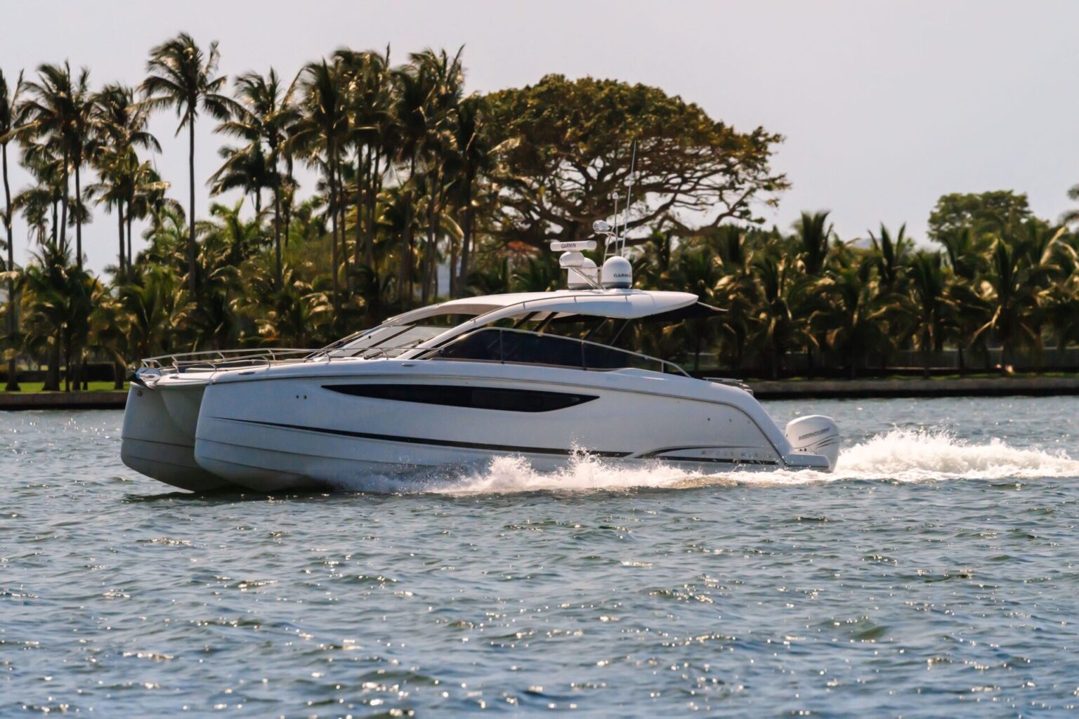 FOUR WINNS TH36 - Stream Yachts 