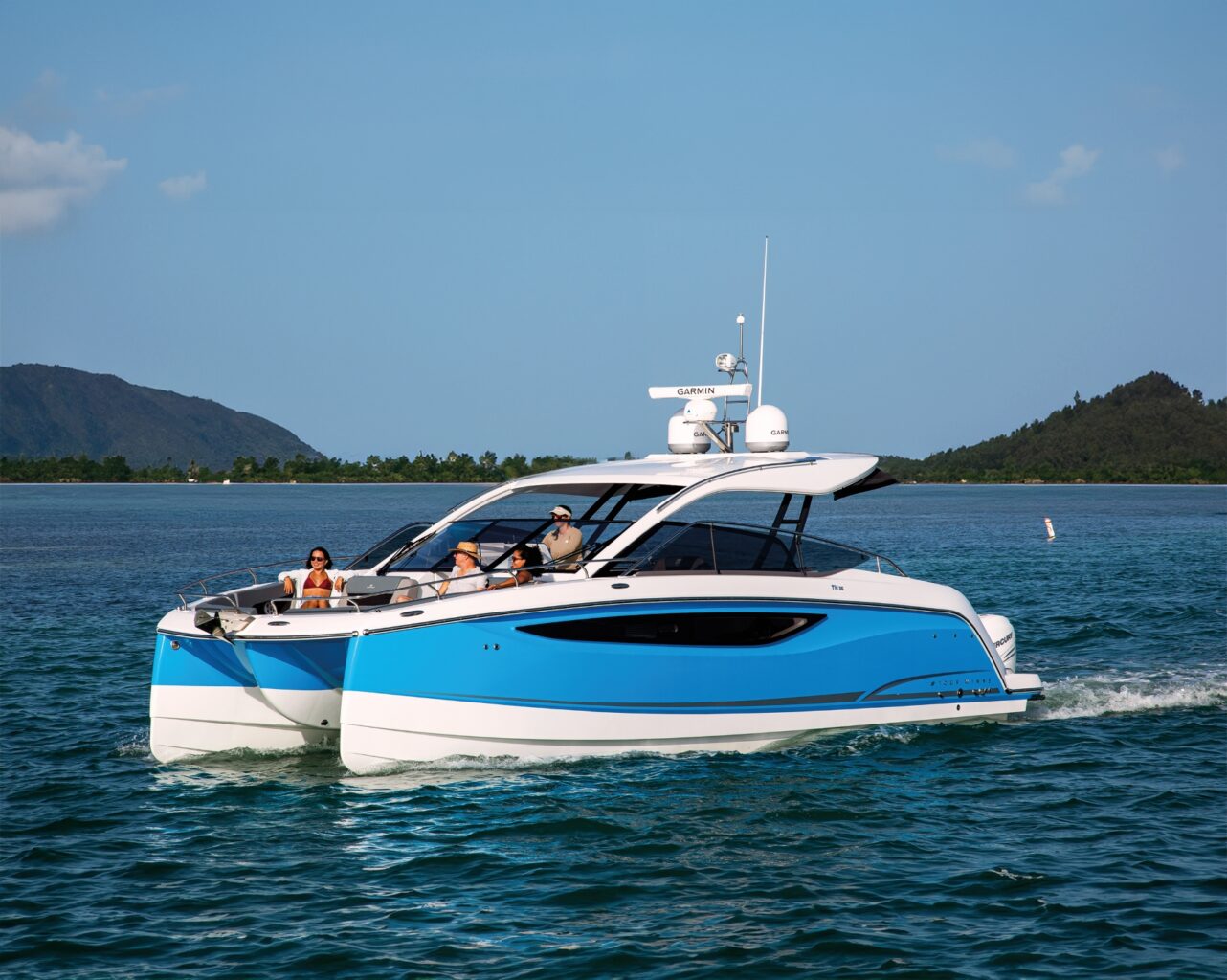 FOUR WINNS TH36 - Stream Yachts 